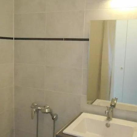 Renove En Bord De Avec Terrasse, Parking Et Wifi A - Fr-1-252a-29 Villeneuve-Loubet